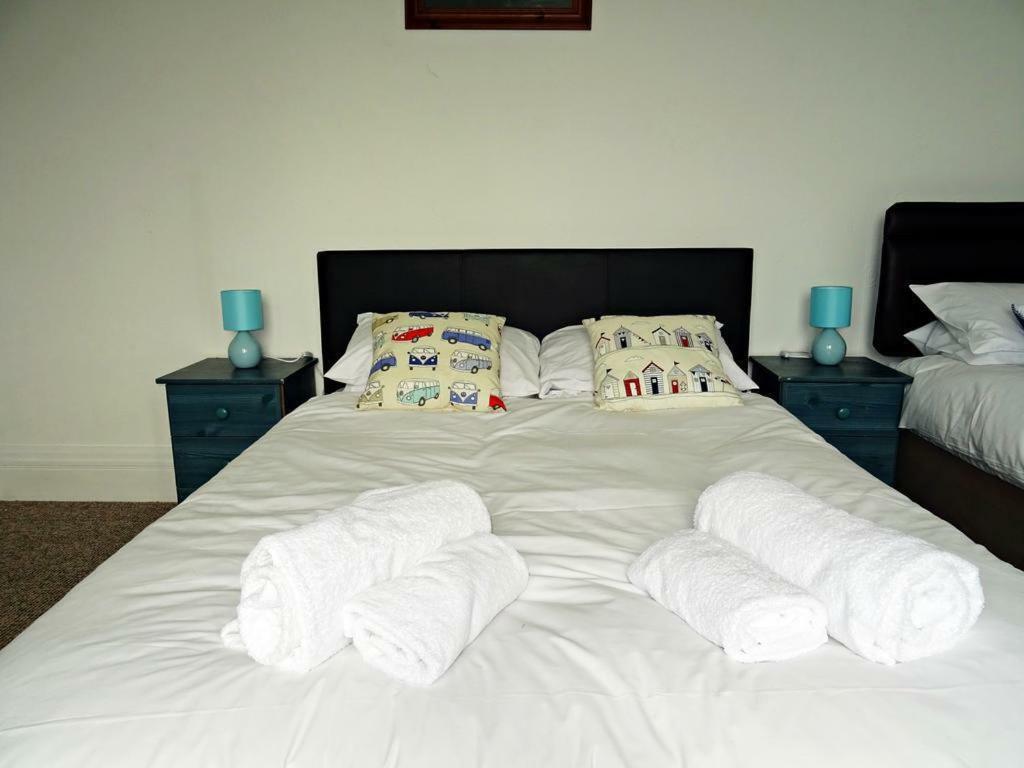 Hotel Ocean Breeze New Quay Exterior foto